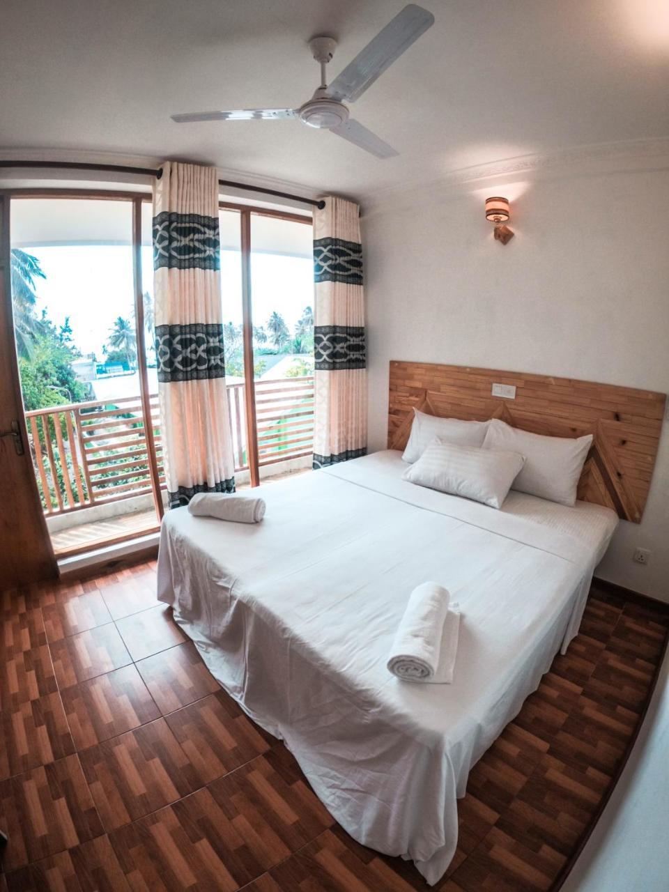Seena Inn Фулидхоо Экстерьер фото